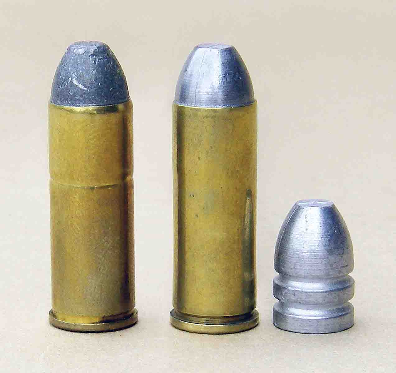 Brian’s handload (right) consists of a cast bullet from Lyman mould 454190. The bullet weighs around 255 to 260 grains and is profiled similarly to the factory load (left).